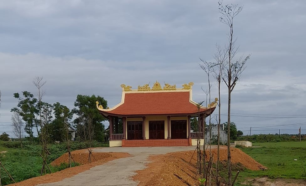 Gian trưng b&agrave;y c&aacute;c mặt h&agrave;ng n&ocirc;ng sản của c&aacute;c em học sinh Trường PTDT Nội Tr&uacute; Gio Linh - Ảnh: L.T